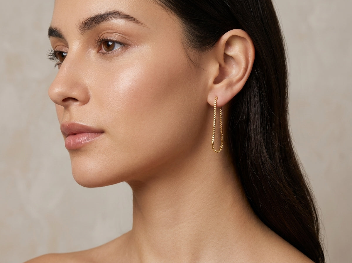 10393 - YG Box Chain Loop Dangle Drop Earrings model still