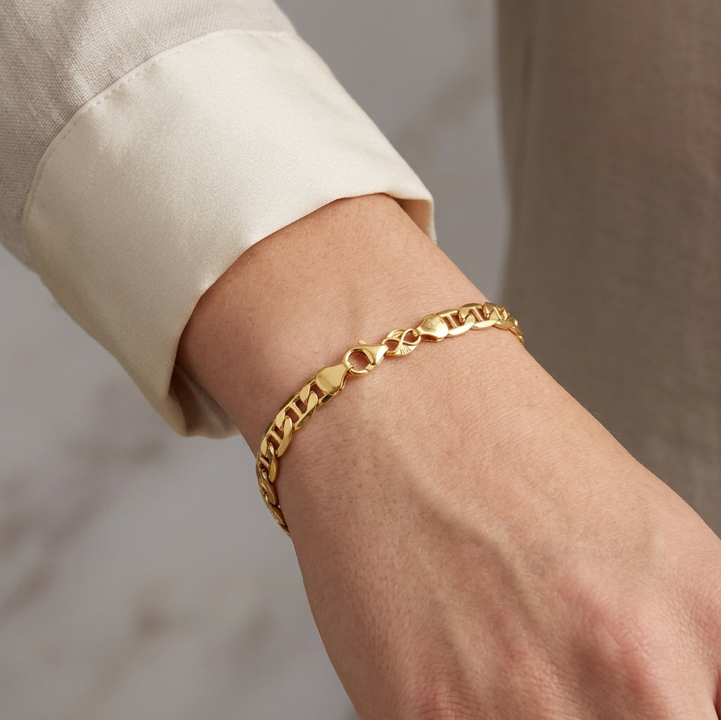 14K Yellow Gold Mariner Link Bracelet model still