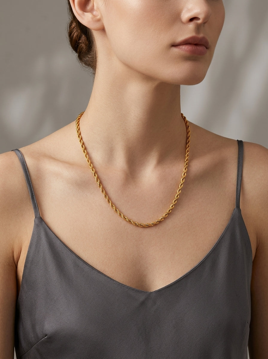 10452 - YG Rope Chain model still