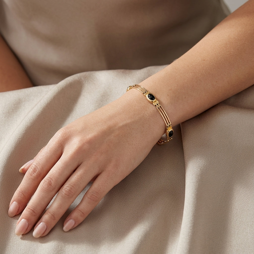 14K Vintage Oval Black Onyx & Rectangular Gate Link Bracelet model still