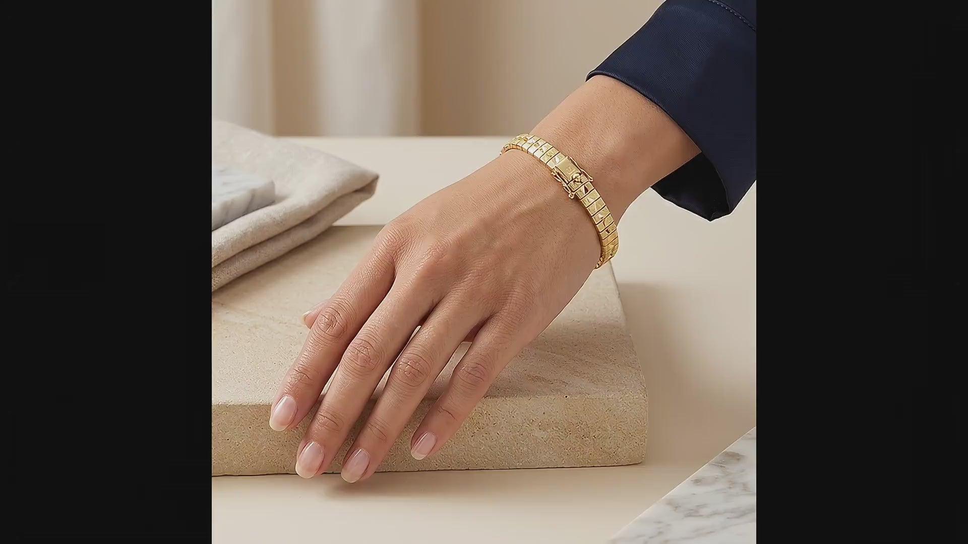 14K Diamond Cut Textured Wide Omega Style Bracelet model video