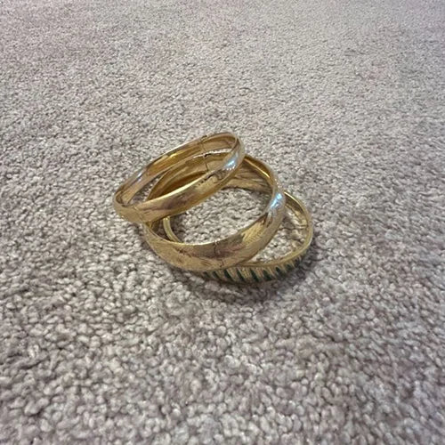 Jessa’s Gold Rings